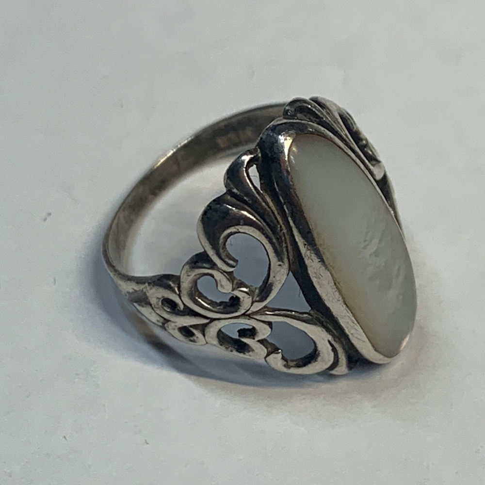 Sterling MOP ring